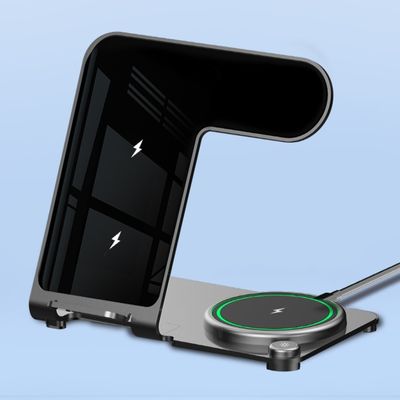 Bon prix 15W/10W/7.5W 5W chargeur de position de téléphone mobile 3 appareils avec plus de 75% d'efficacité de conversion en ligne