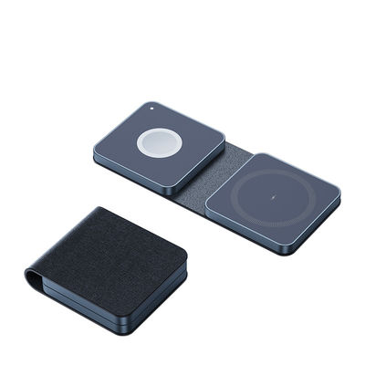 Bon prix Plateau de recharge sans fil 3 en 1 Chargeur de voyage pour iPhone avec puissance de recharge réglable automatiquement en ligne