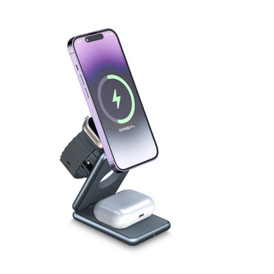Bon prix Station de recharge en alliage d'aluminium pliable 3 en 1 pour les airpods de la série iPhone 16/15/14/13/12 en ligne
