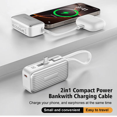 Bon prix 2025 Timess Nouvelle banque de charge efficace de 4800 mAh pour téléphone portable Mini-banque de charge avec double interface de type C en ligne
